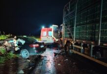 Motorista fica em estado gravíssimo após colisão frontal na PR-497 em Itaipulândia