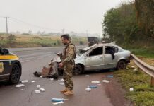 Motorista foge, capota carro e acaba preso pela PRF em Toledo;