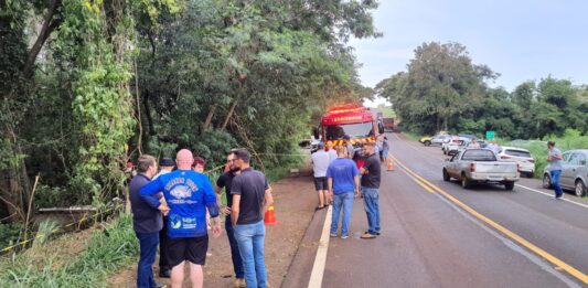 Tragédia em Missal: caminhão sai da pista na PR-497, pega fogo e deixa duas vítimas fatais