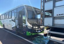 Ônibus da Saúde com pacientes que seguiam para Toledo e Cascavel se envolve em acidente na BR-163