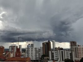 Paraná sai da onda de frio e entra em alerta para tempestades; 289 cidades estão na lista