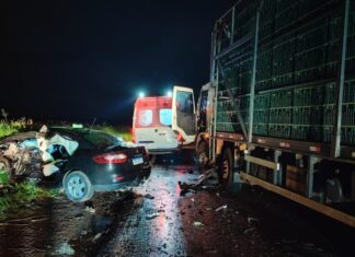 Motorista fica em estado gravíssimo após colisão frontal na PR-497 em Itaipulândia