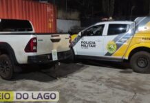 Hilux furtada é encontrada escondida em mata durante ação da PM em Medianeira