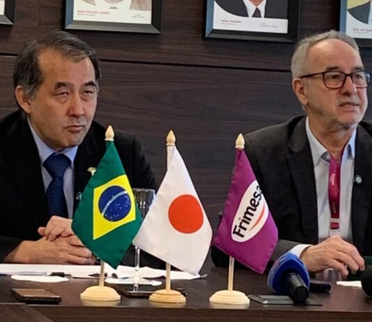 Frimesa recebe em Medianeira embaixador do Japão e líderes das cooperativas do Oeste do Paraná
