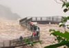 VÍDEO: Parque Nacional do Iguaçu inicia retirada de corrimões da passarela da Garganta do Diabo