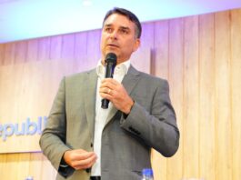 PL reconhece vitória de Lula e Flávio Bolsonaro desiste de anular eleição